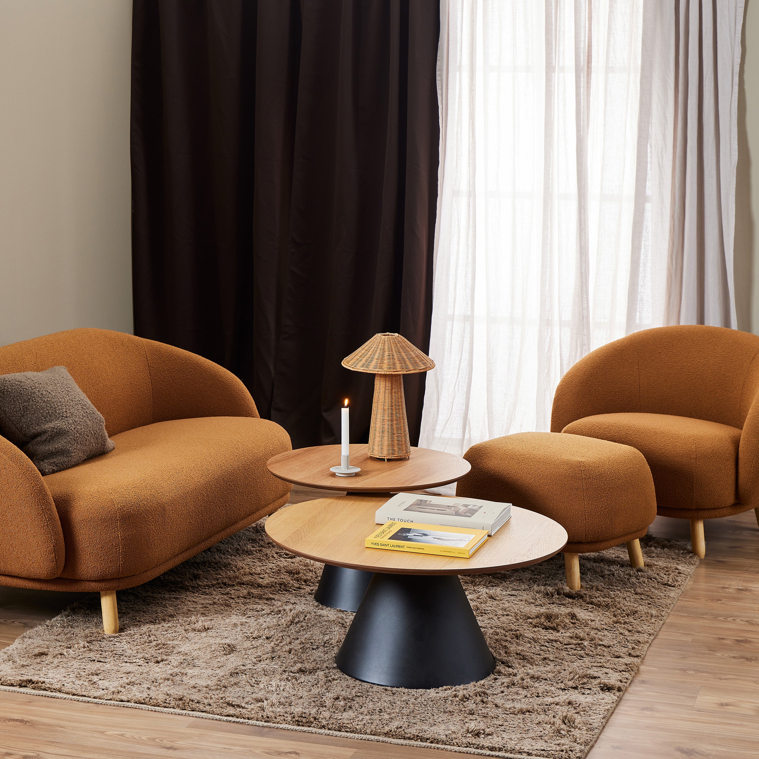 Okrągły stolik kawowy o średnicy 85 cm w stylu soft loft | Talin