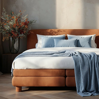 Kontinentalbett mit abgerundetem Kopfteil im Modern-Organic-Stil | Portela