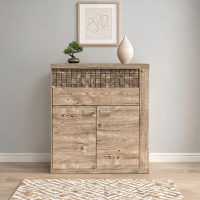 Kommode Korin 102x119 vor hellgrauer Wand mit Bonsai und Grafik – Kommode mit Schubladen für Flur oder Wohnzimmer