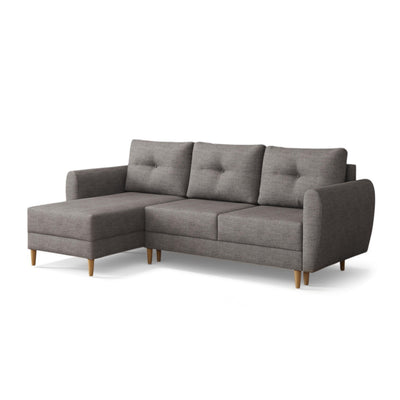 Ecksofa mit Schlaffunktion Harmi 235 cm Silbernebel (SAWANA 05), linksseitig, gesteppte Kissen und Holzbeine