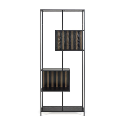 Regal „Skeleto“ 77 x 185, schwarze Melaminbeschichtung – Vorderansicht mit fünf Einlegeböden und versetzten Fächern mit Lamellenrückwand