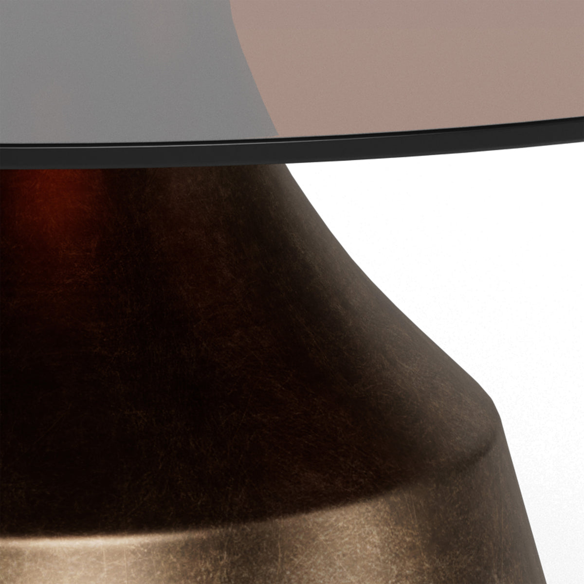 Couchtisch Fumor GOLD 70x42 – Nahaufnahme von Hartglas und gebürstetem Stahl in Bronze